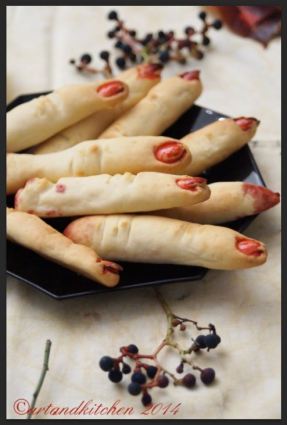 Cheesy Witch Fingers
